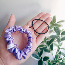 Load image into Gallery viewer, Lilac Petite Scrunchie

