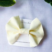 Load image into Gallery viewer, Plain Cream Hair Bow Clip
