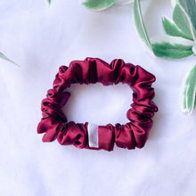 Load image into Gallery viewer, Burgundy Petite Scrunchie
